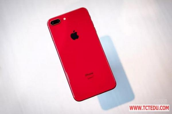 Ảnh thực tế iPhone 8 và 8 Plus màu đỏ